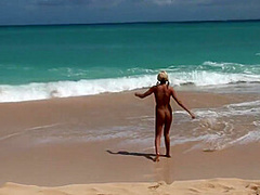Lesbian Beachfront Shoot