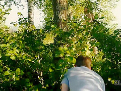 Bookworm Doesnt Mind Having Outdoor Intercourse