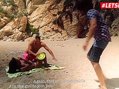 Ebony Teen Noe Milk Seduced And Fucked At The Beach