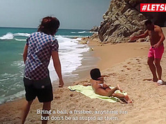 Ebony Teen Noe Milk Seduced And Fucked At The Beach