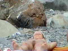 Perfect girl removes her entire bikini