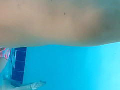 Milf in the swimming pool