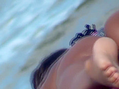 Nice curves peeped in beach cabin