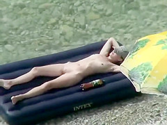 She reads and strokes his dick