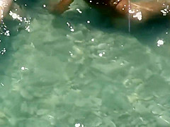 Pussy licking inside water leads to sex