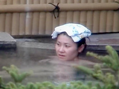 Naked japanese girls peeped in a pool