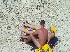 Spying a hot woman from wet to dry