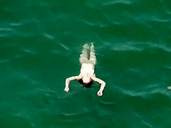 Spying a hot woman from wet to dry