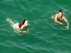 Spying a hot woman from wet to dry