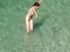 Spying a hot woman from wet to dry