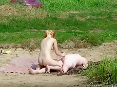 Naked blonde was enjoying a swim