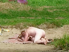 Naked blonde was enjoying a swim