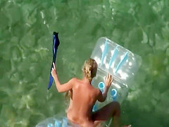 Flipper used as an oar in the water