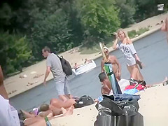 Brunette nude woman and other naked women