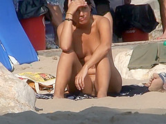 Big butt fucked under an umbrella