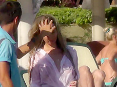 Voyeur stumbled on a photo session