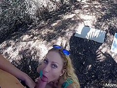Mother I´d Like To Fuck Shagged In Park - Outdoor Sex