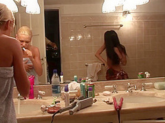 Girls Offduty Shoot - Hot Naked Teens Go Wild