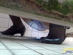 THE GOLDEN FLOW GLOW