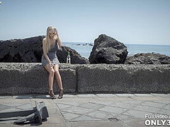 In A New Scene By Golddigger With Florane Russell