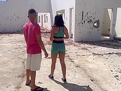 Levou Gostosa Para Casa Abandonada