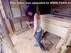 Farm Girl Is Bitten By An Insect I Help Her But The Situation Is Hot . I Cum In Her Face