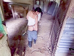 Farm Girl Is Bitten By An Insect I Help Her But The Situation Is Hot . I Cum In Her Face