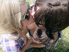 Sisters Moore In Outdoor Blowjob With 2 Girl Cum Mouth Cum Kissing - Threesome Ffm Amateur Step