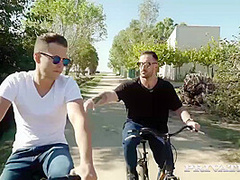 Big Fun Bags Sex Orgy In The Country - Lilith Lee, Elena Rae And Bella Blond