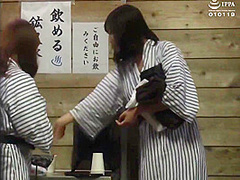 Hot Amateur Asian Couple Goes