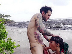 Janice Griffith And Small Hands - Lucky Inked Lad Gets Crazy Sloppy Deepthroat Outdoors