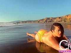 Leanne Crow - Yellow Glow 2