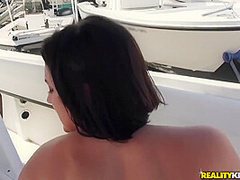 Amateur Minx Sucks A First Gigantic Cock In Her Life