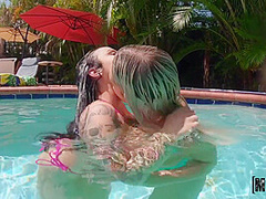 Bikini Squirters 720p - Abella Danger