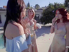 Pov Blonde Girl And A Weddingcrasher - Cum On Belly