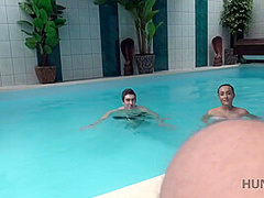 Sexy Brunette Lassie E Pronto A Soddisfare Il Proprietario