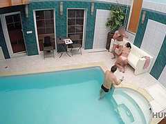 Sexy Brunette Lassie E Pronto A Soddisfare Il Proprietario