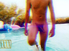 Dives Into Big Booty Stripper Trap Ba - Majiik Montana