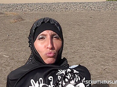 E137 A Moment Of Passion In The Desert Czech