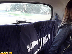 Cabbie dyke fingering passenger during this erotic ride