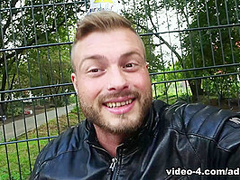 Fit XXX Sandy in Naughty Fuck Date For Harleen Van Hynten In A Public Park