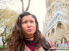 Jade Preesleyy In Very Hot Tries Out A Finger Vibrator In Public