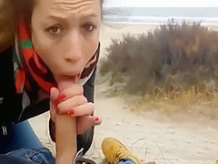 Pipe Et Baise Dans Les Dunes