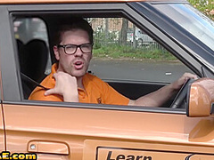 Blonde Czech cabbie sucks off her passenger before sex