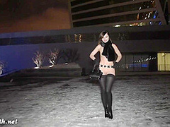 Jeny Smith In Naked In Snow Fall Walking Through The City