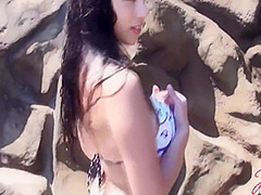 Expose Yourself To Jelena 2