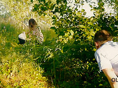 OLD4K. Posh girl came to clearing to be nailed by the older tourist