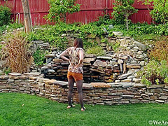Pond Striptease - Thelma Sleaze
