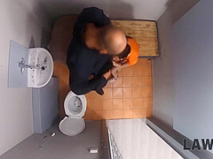 Babe Has Pussy Fondled By Security Officer Penises - Ashley Ocean