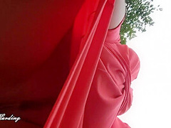 Alice Upskirt Without Panties And Shows Her Pussy And Ass In Public